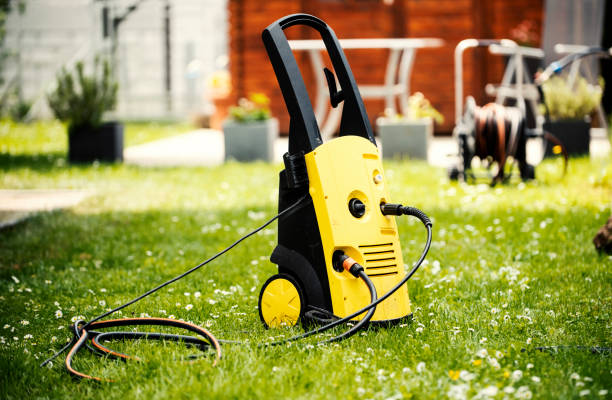 Best Animal Enclosure Cleaning  in Crandall, TX